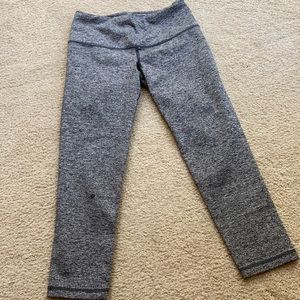 Victoria’s Secret Sport Grey cropped leggings XS/P